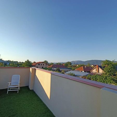 Pensiunea Byblos Piatra Neamţ Dış mekan fotoğraf